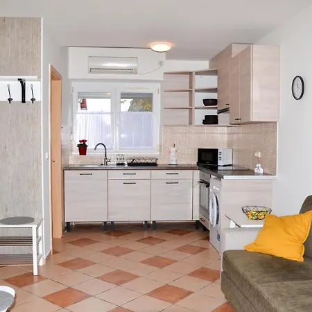 Apartment Alexandra *
